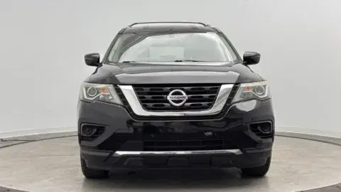 Nissan Pathfinder S - Thumbnail 3