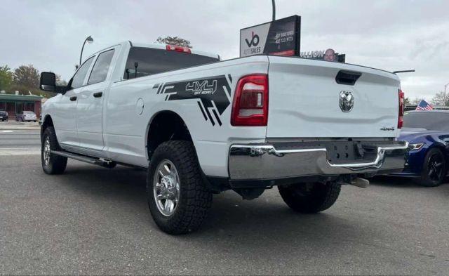 RAM 2500 CREW CAB - Thumbnail 5