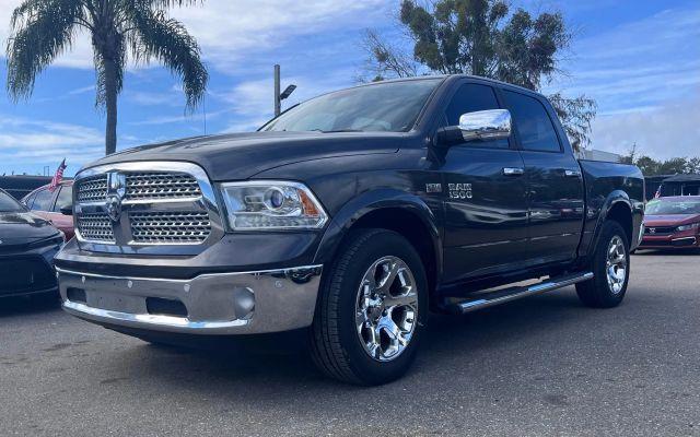 RAM 1500 CREW CAB - Thumbnail 2