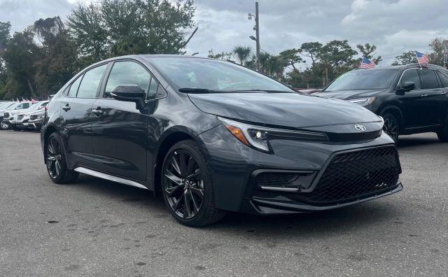 TOYOTA COROLLA - Thumbnail 4