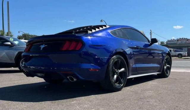 FORD MUSTANG - Thumbnail 2