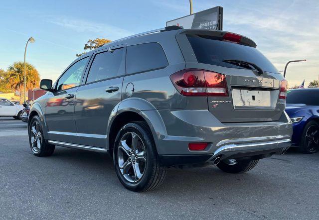 DODGE JOURNEY - Thumbnail 2