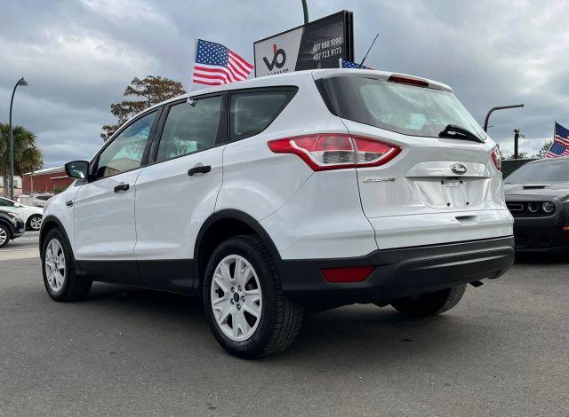 FORD ESCAPE - Thumbnail 5