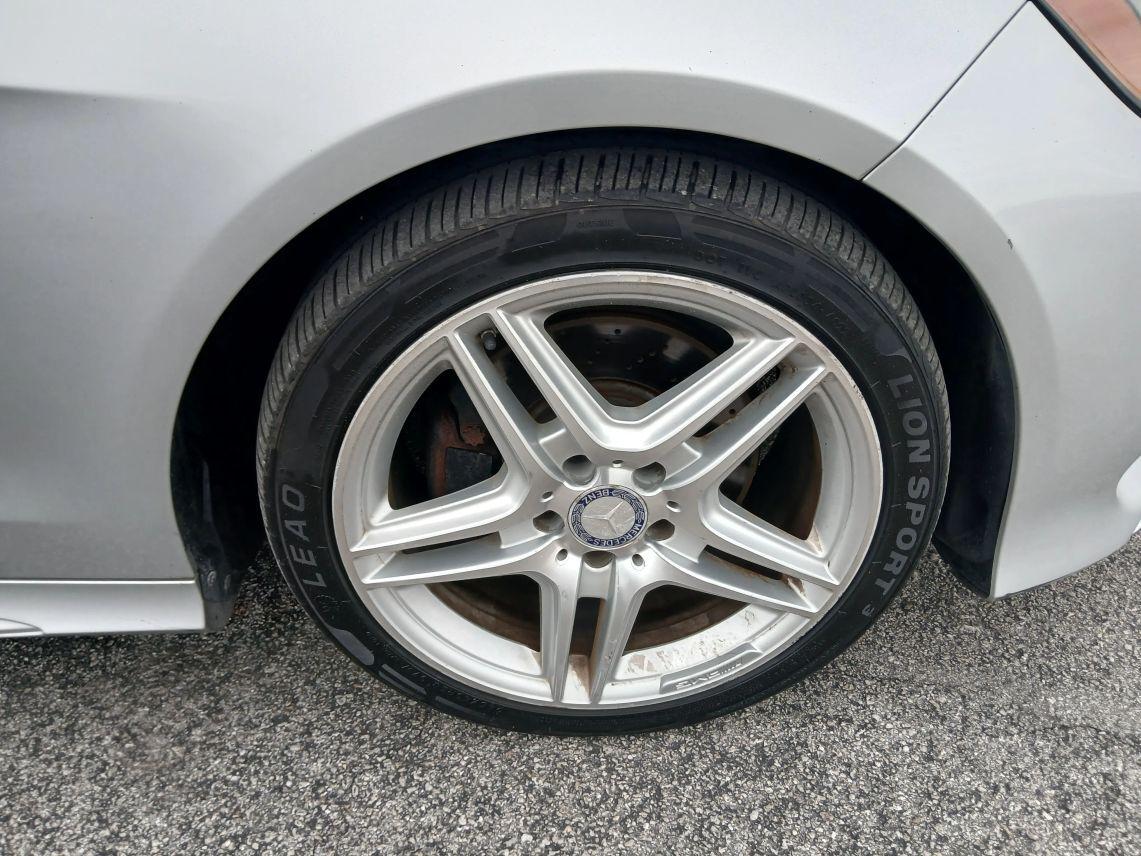 Mercedes-Benz E-Class - Thumbnail 18