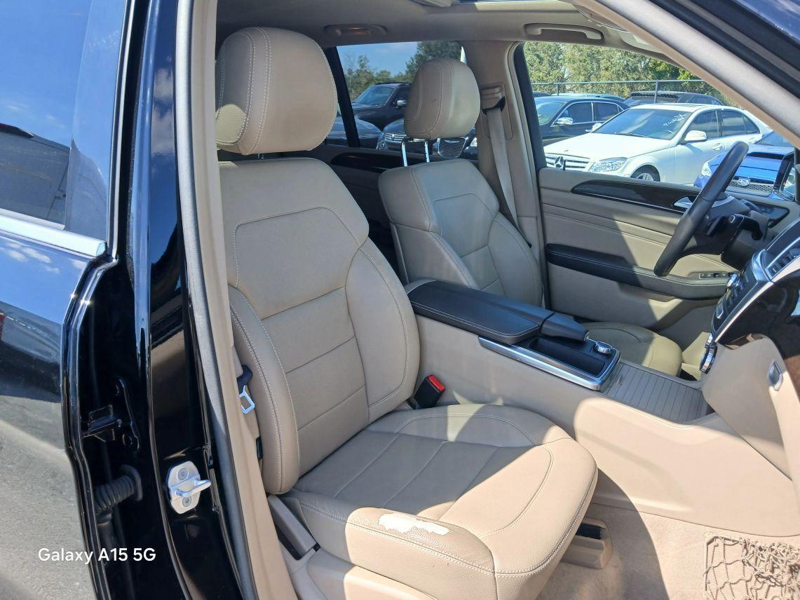 Mercedes-Benz M-Class - Thumbnail 19