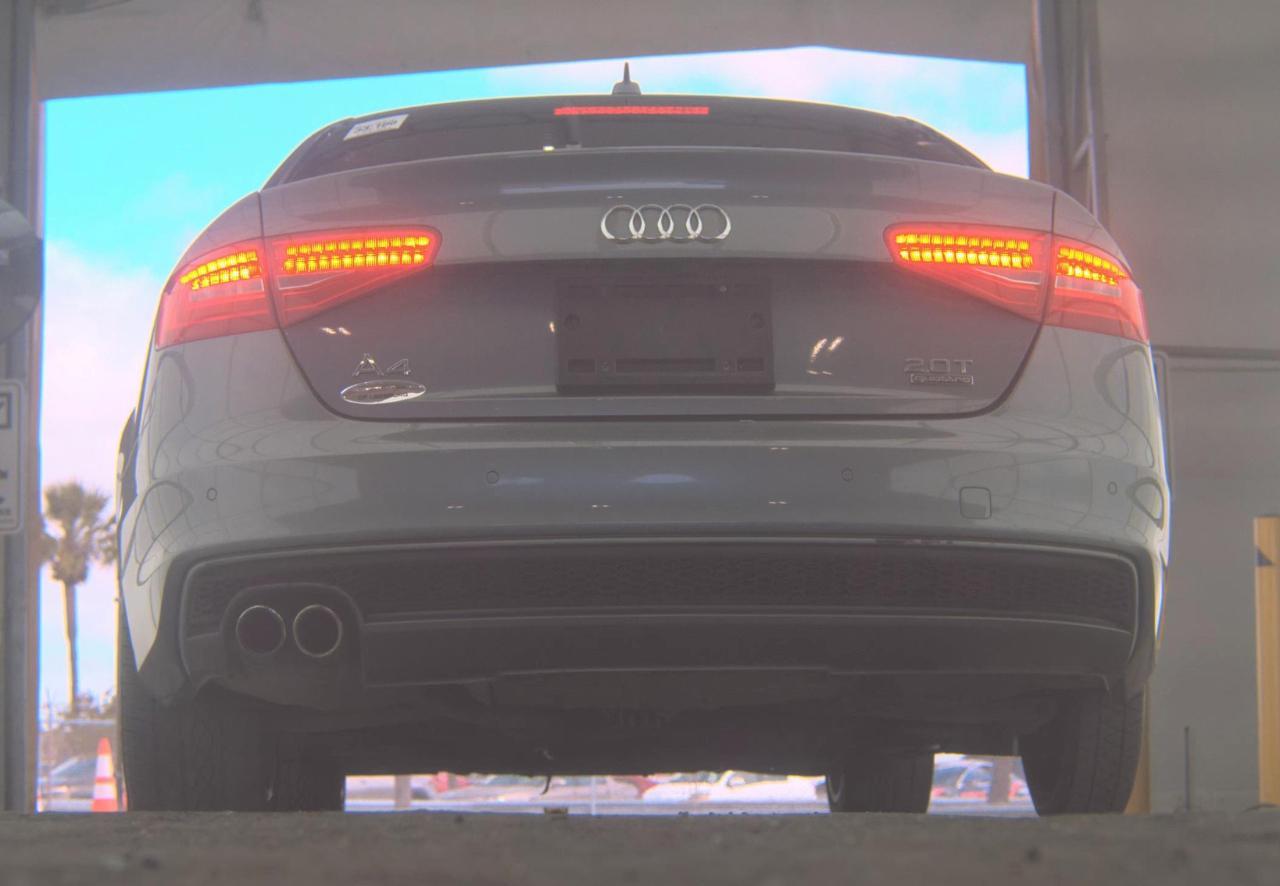 Audi A42.0T Quattro Premium 4Dr Sedan - Thumbnail 16