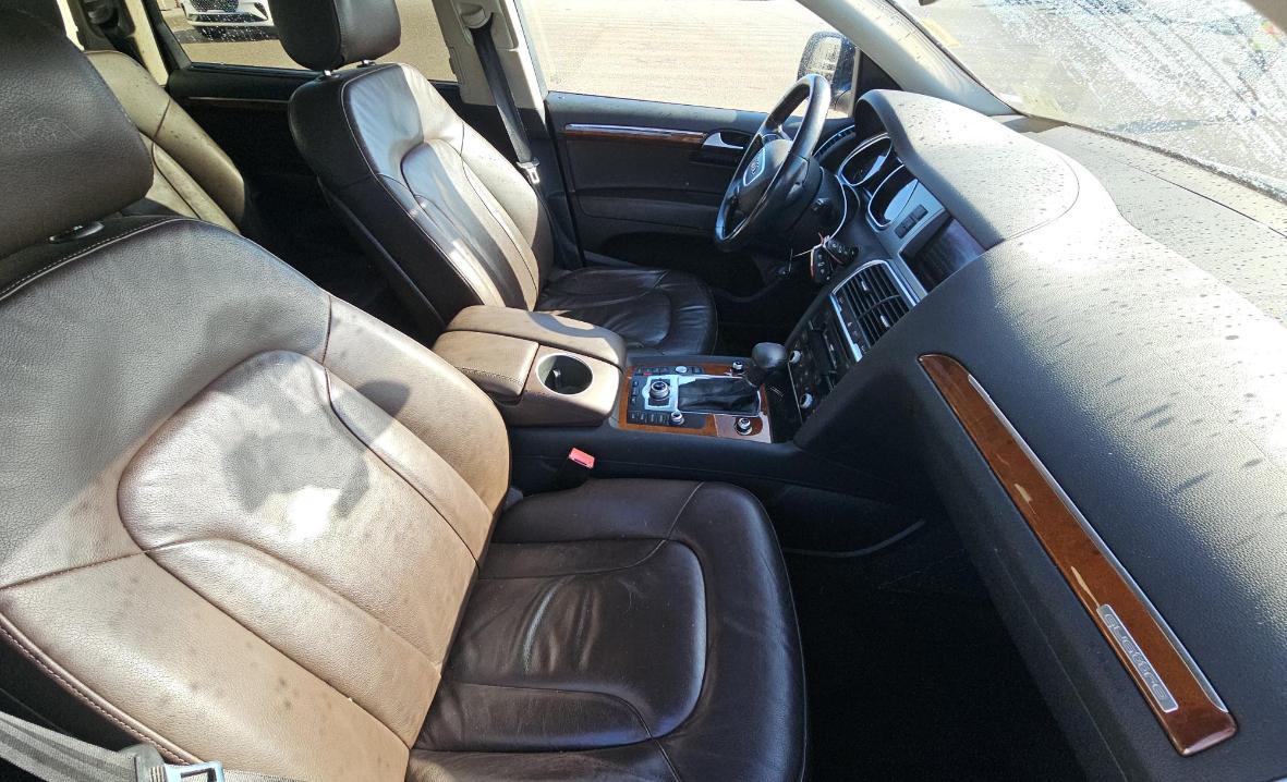 Audi Q73.0T Premium Plus 4Dr Suv Awd - Thumbnail 8