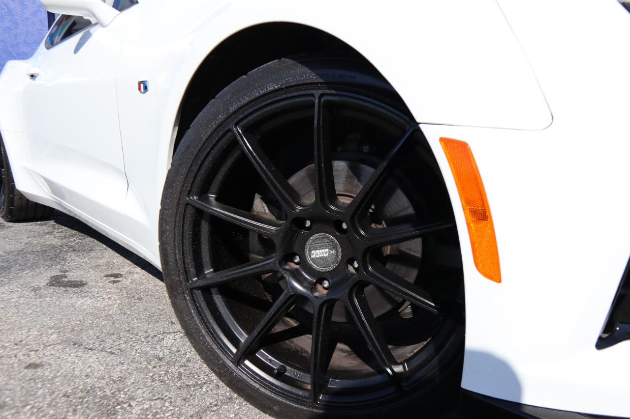 Chevrolet Camaro2Dr Cpe 1Lt - Thumbnail 3