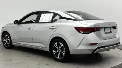 Nissan Sentra Sv - Thumbnail 6