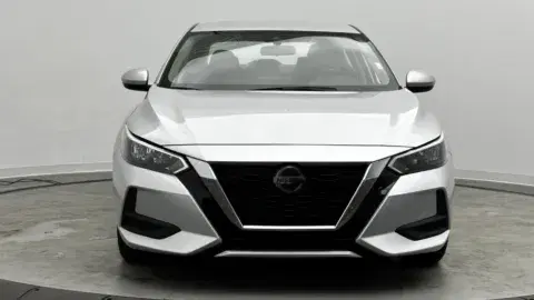 Nissan Sentra Sv - Thumbnail 3