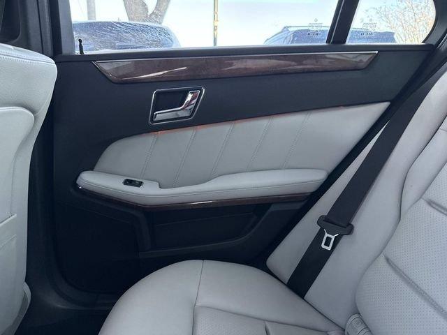 Mercedes-Benz E 350 - Thumbnail 18