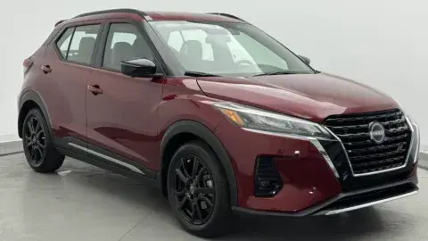 Nissan Kicks Sr - Thumbnail 4