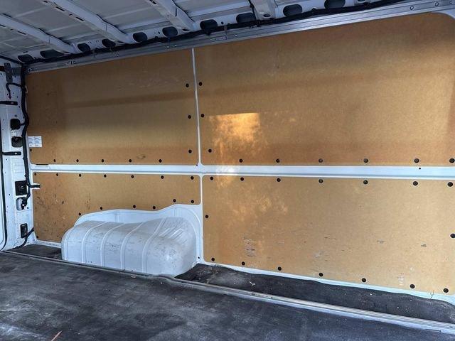 Nissan Nv2500 Hd Sv - Thumbnail 16