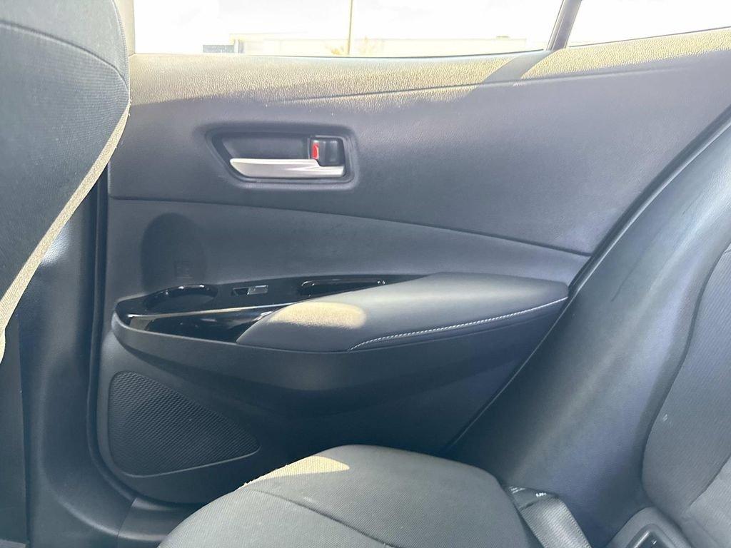 Toyota Corolla Hatchback Se - Thumbnail 20