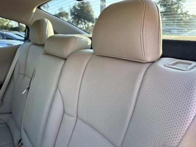 Subaru Legacy Premium - Thumbnail 16