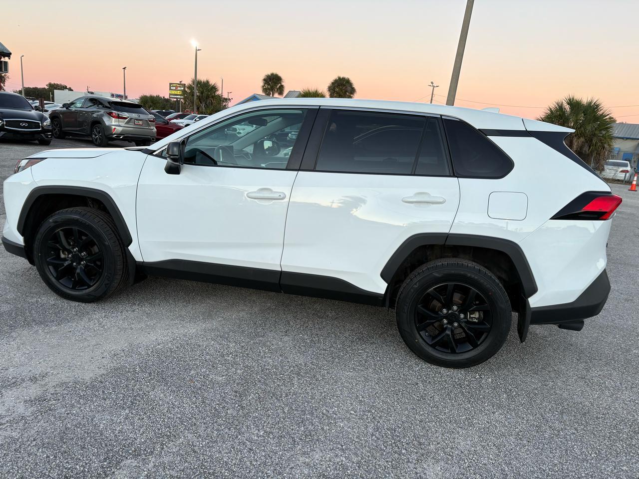 Toyota Rav4Le - Thumbnail 7