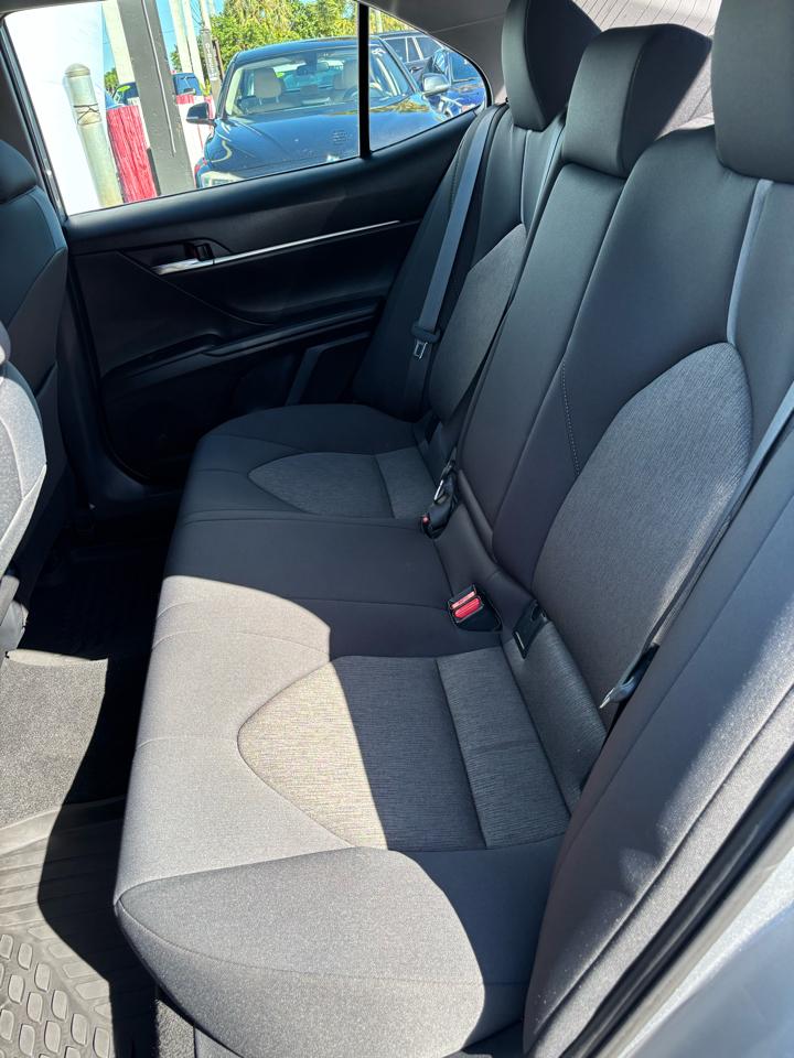 Toyota Camryse - Thumbnail 8