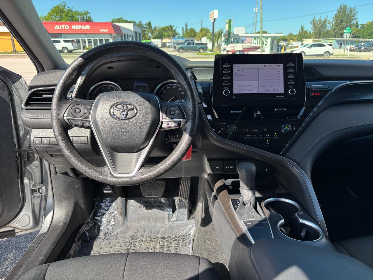 Toyota Camryse - Thumbnail 9