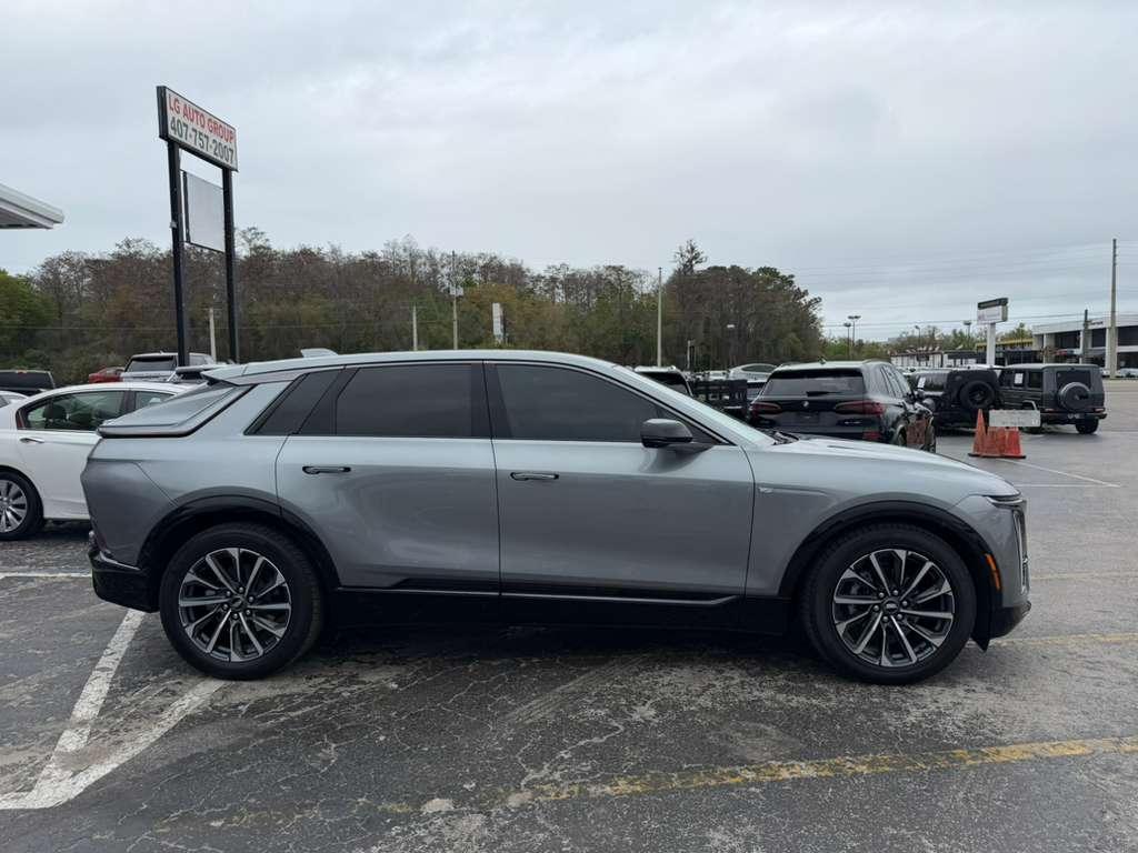 Cadillac Lyriqsport-2 - Thumbnail 8