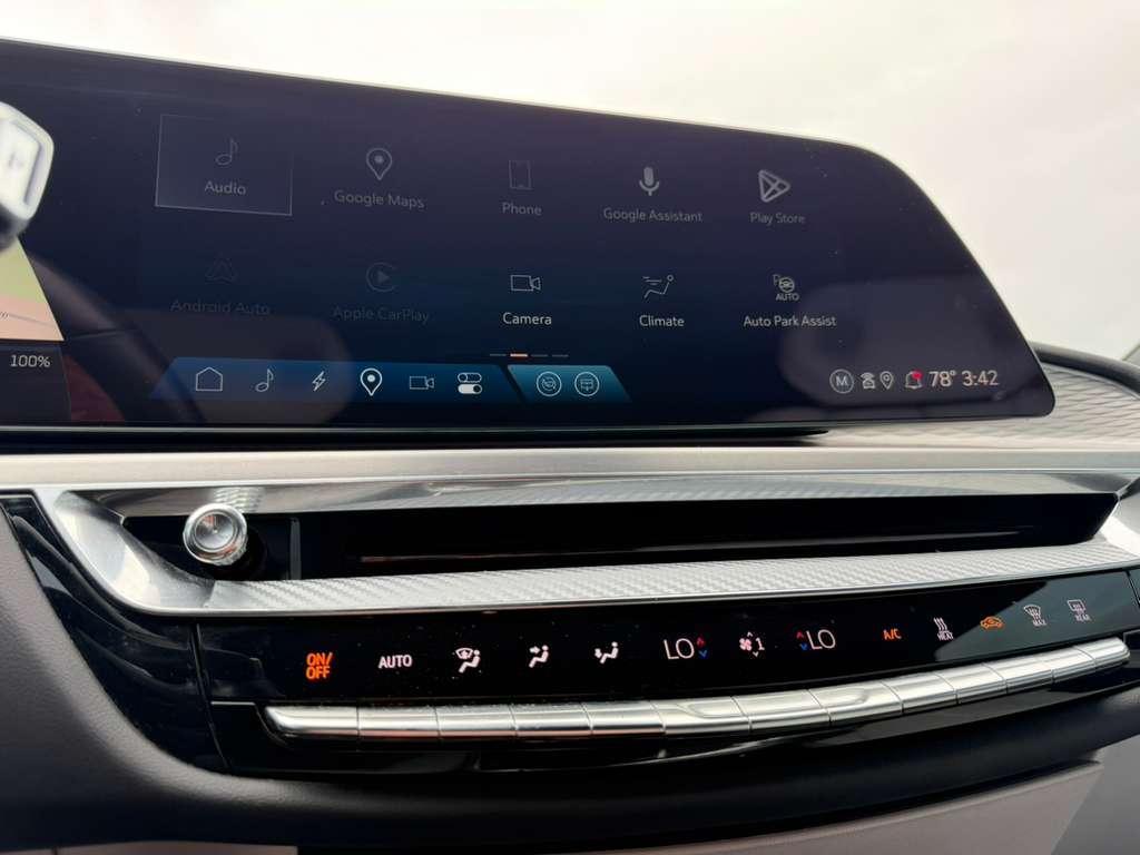 Cadillac Lyriqsport-2 - Thumbnail 18