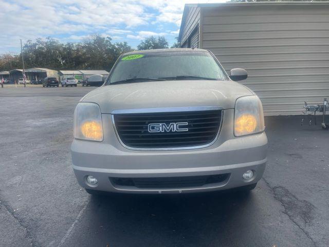 GMC YUKON XL 1500 - Thumbnail 2