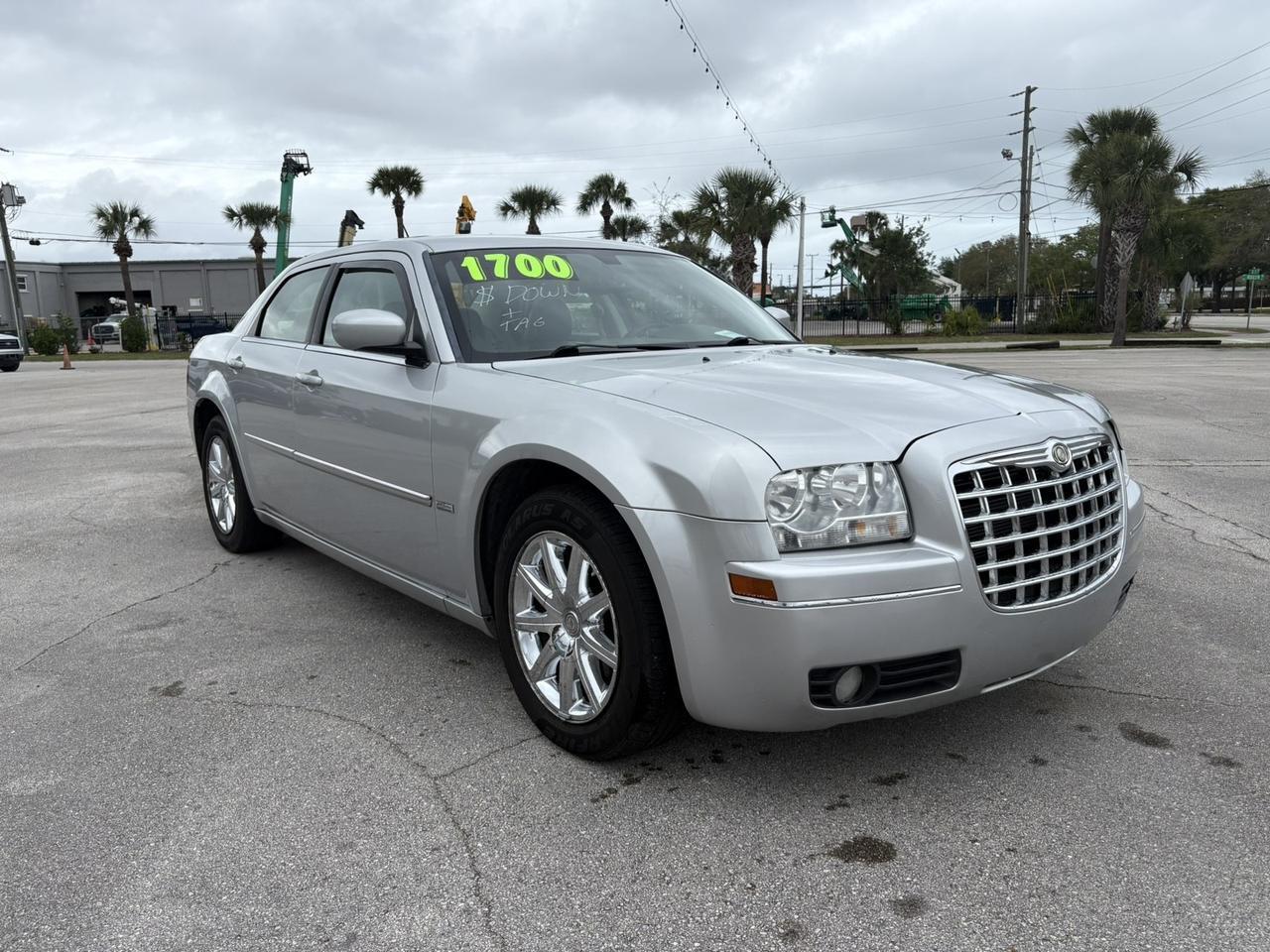 Chrysler 300 - Thumbnail 5