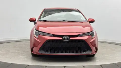 Toyota Corolla Le - Thumbnail 3