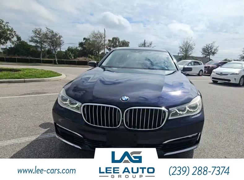 Bmw 7 Series 750I Xdrive - Thumbnail 2