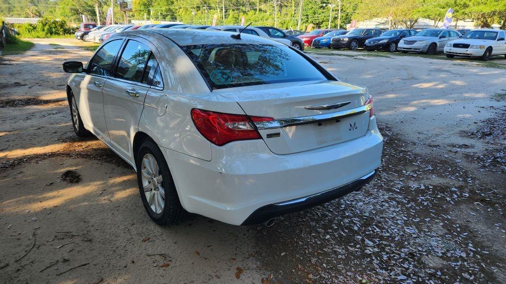 Chrysler 200 Limited - Thumbnail 6