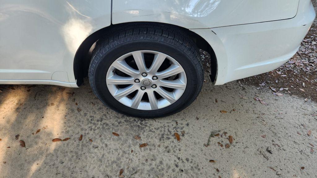 Chrysler 200 Limited - Thumbnail 7