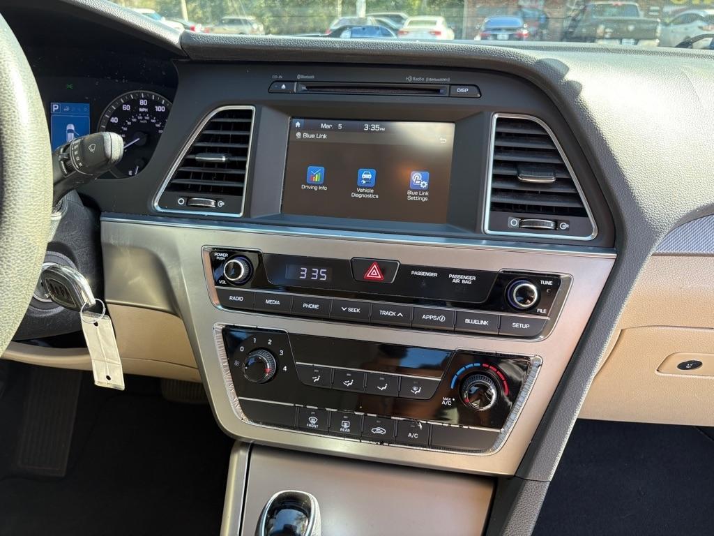 Hyundai Sonata Se - Thumbnail 2