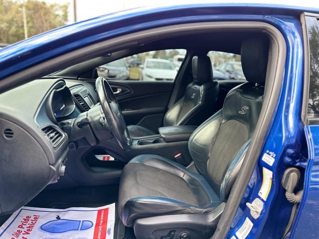 Chrysler 200 S - Thumbnail 14