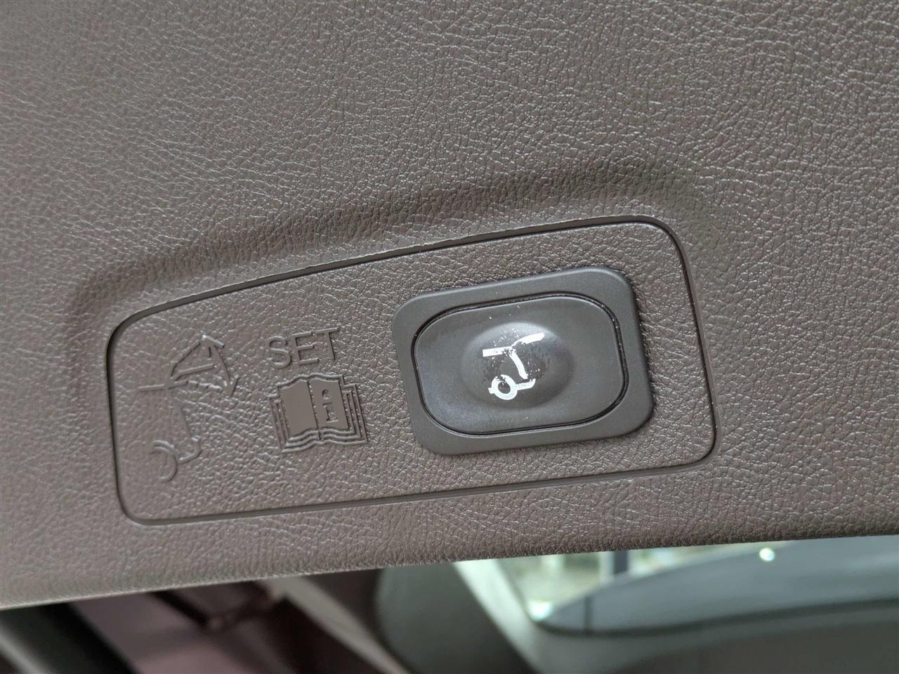 Lincoln Mkcreserve - Thumbnail 14