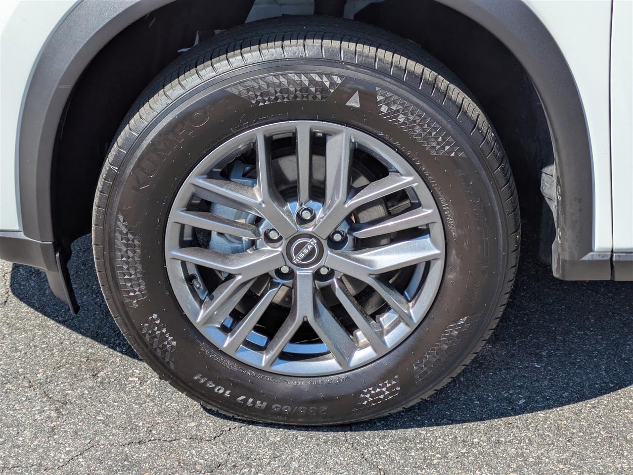 Nissan Rogues Awd - Thumbnail 10