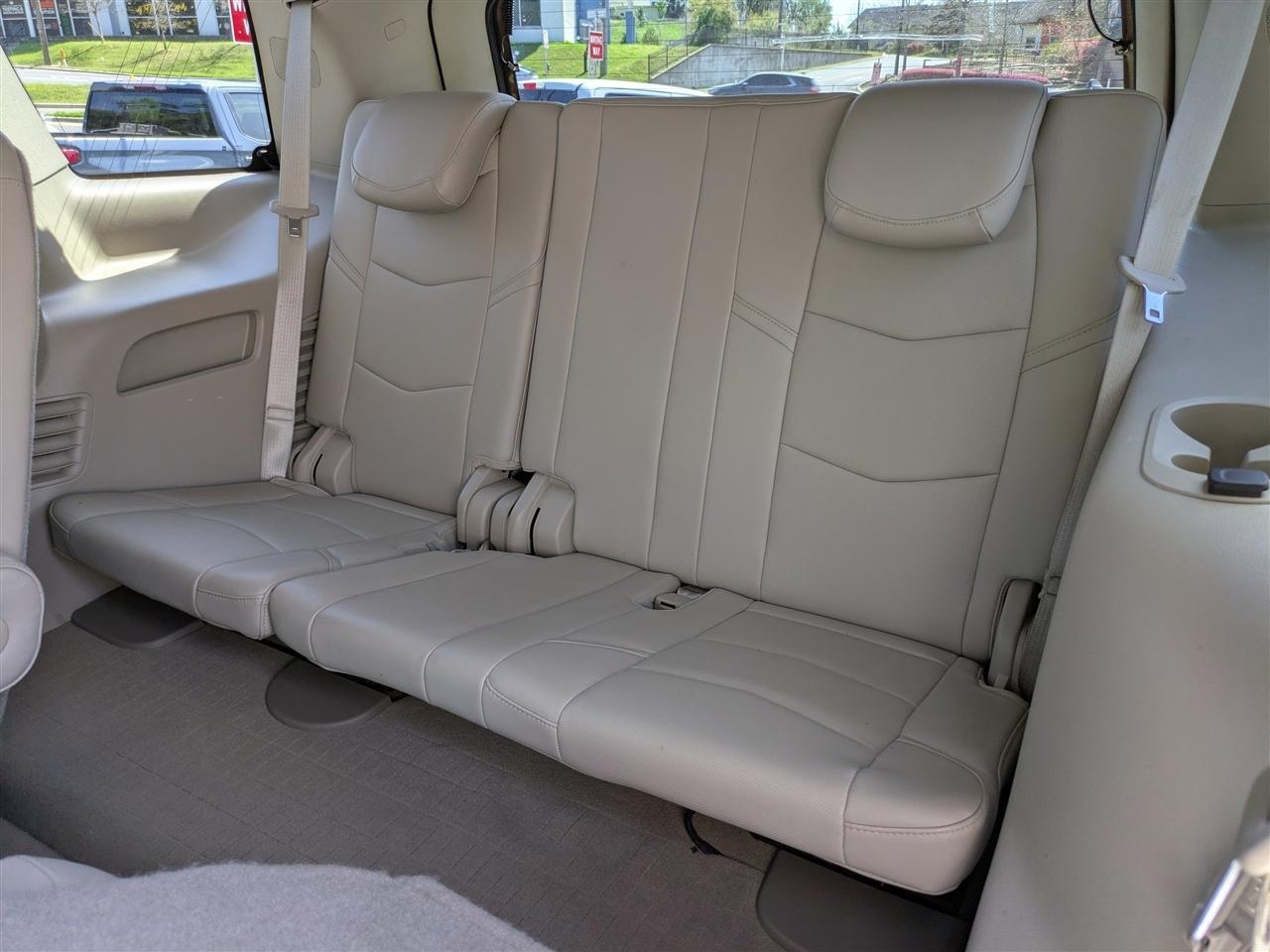 Cadillac Escaladeluxury 2Wd - Thumbnail 16