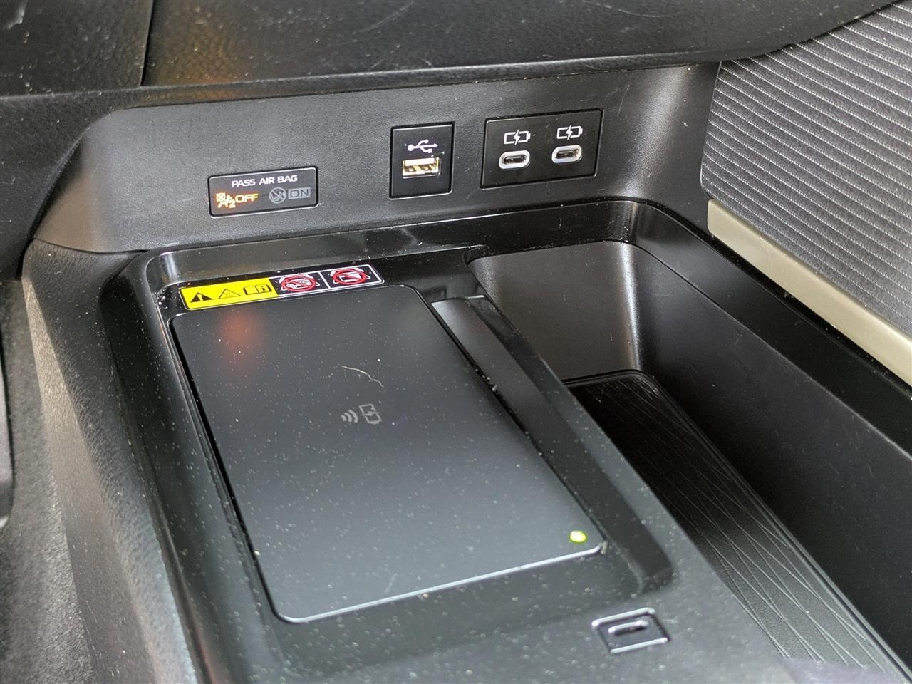 Toyota Camry Hybridxle - Thumbnail 20