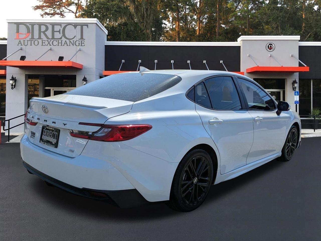 Toyota Camry Hybridxle - Thumbnail 4