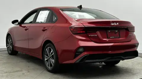 Kia Forte Lxs - Thumbnail 6