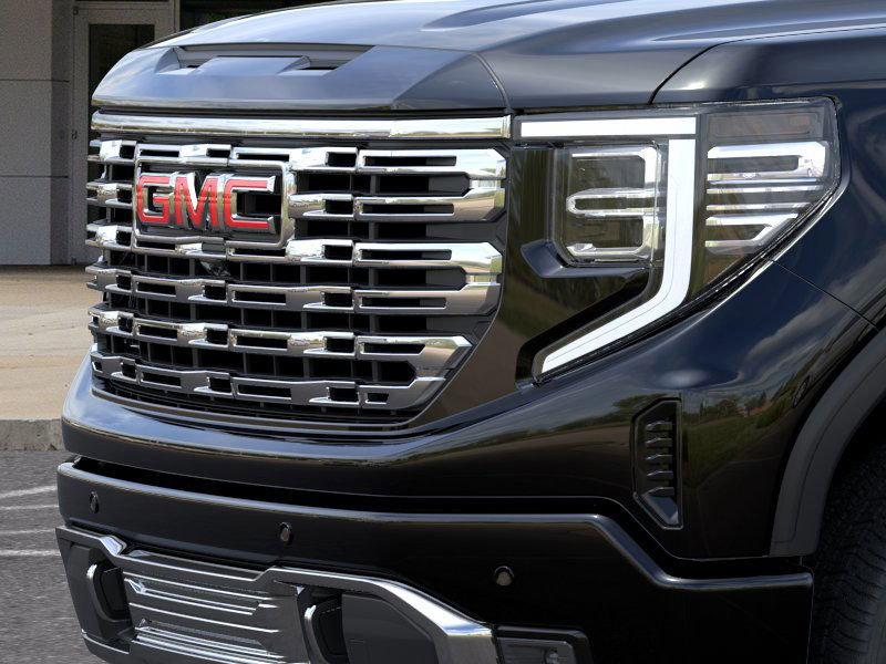 Gmc Sierra 1500 Denali Four Wheel Drive Crew Cab - Thumbnail 15