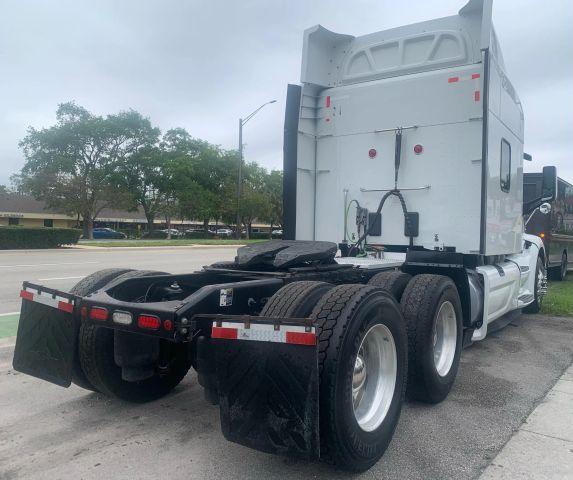 PETERBILT 579 - Thumbnail 3