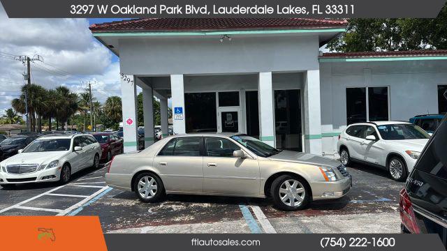 Cadillac Dts - View 1