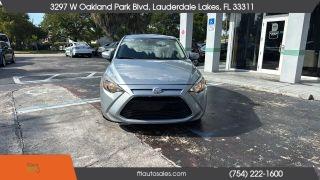 Toyota Yaris Ia - Thumbnail 11