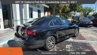 Volkswagen Jetta - Thumbnail 17