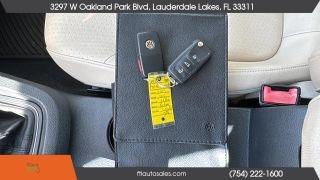 Volkswagen Jetta - Thumbnail 4