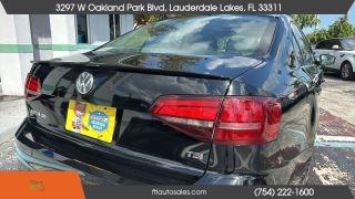 Volkswagen Jetta - Thumbnail 20