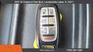 Chrysler Pacifica - Thumbnail 6