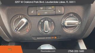 Volkswagen Jetta - Thumbnail 4