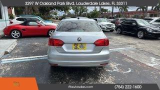 Volkswagen Jetta - Thumbnail 13