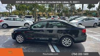 Volkswagen Jetta - Thumbnail 13