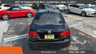 Volkswagen Jetta - Thumbnail 15